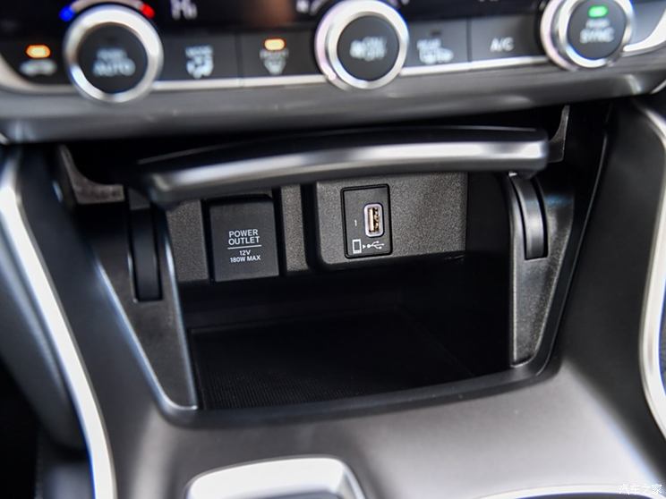 USB/Type-C接口数量