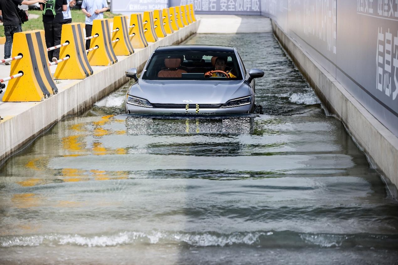 破局高端市场,奇瑞首款C级智慧新旗舰正式命名风云A9L