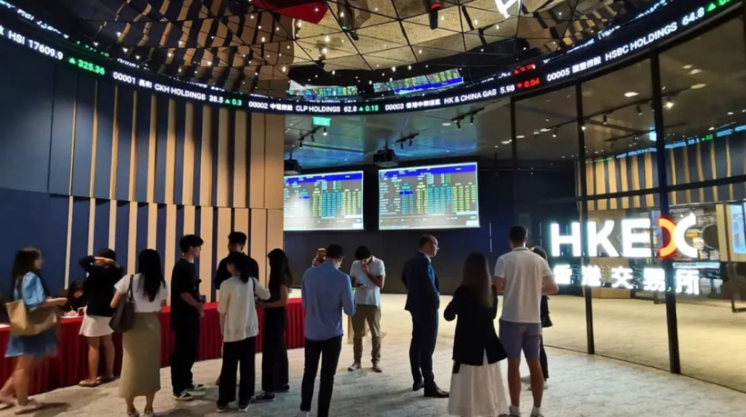 南下“淘金”!中国汽车涌入香港